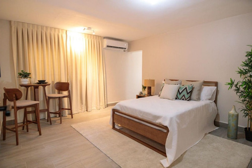 Alquiler Apartamento Estudio Sin Amueblar Con Parqueo, Ubicado En Gazcue, Santo Domingo