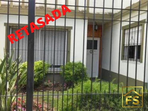 Casa  En Venta Ubicado En San Vicente,  G.b.a. Zona Sur