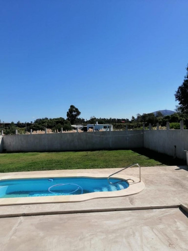 Casa Con Gran Terreno En Piriapolis