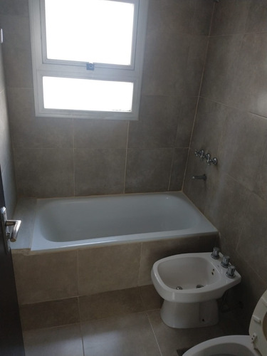 Venta Depto 1 Dormitorio 18 Entre 51 Y 53