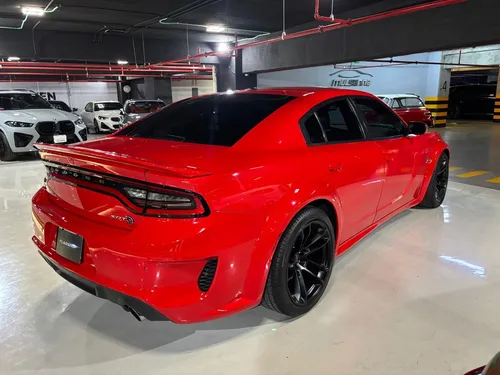 Dodge Charger 6.2 V8 Srt At