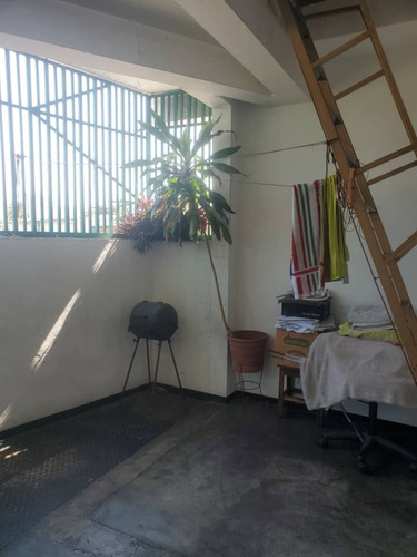 Imagen 8 de 14 de Vendo Casa Con Local Comercial