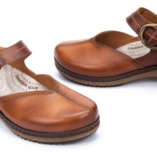 Pikolinos flats best sale