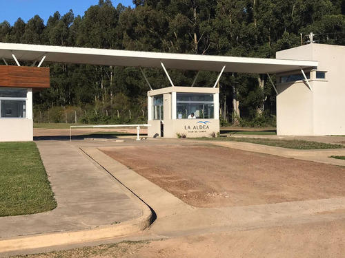 Imagen 22 de 30 de Venta De Casa (duplex) En Complejo La Aldea Club De Campo Colon Entre Rios