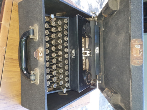 Maquina De Escribir Royal - Antigua (Usado)