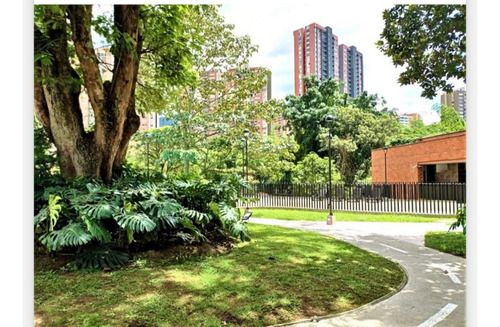 Apartamento En Venta En Exclusiva Unidad Cerrada En Sabaneta! Ref
