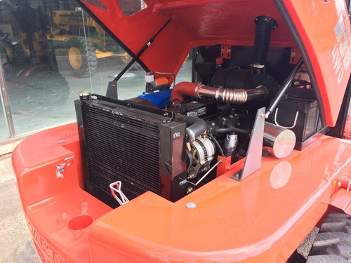 Imagen 7 de 9 de Autoelevador Todo Terreno 4x4 Capacidad Carga 4 Tn.