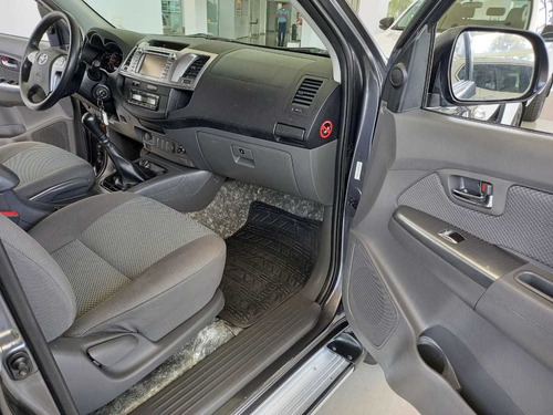 Toyota Hilux Srv 4x2 2015