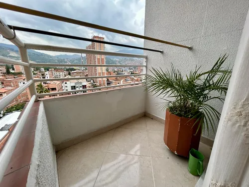 Venta De Apartaestudio En Barrio Cristobal Con Excelente Vista