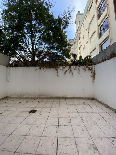Imagen 5 de 14 de Amplio Y Comodo 2 Amb Con Patio - Reciclado