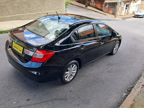 Honda Civic 1.8 Lxl Flex 4p