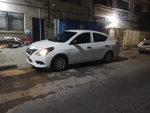 Nissan Versa 1.6 Drive Mt