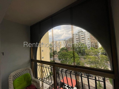 Tg Apartamento En Piso Bajo Con Balcón Y Vista Al Ávila, En Venta En El Cafetal 25-18311 Ys