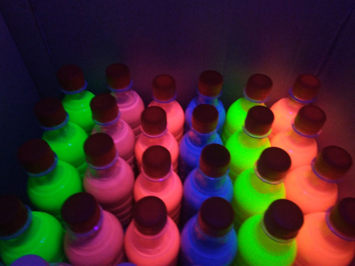Paquete Pintura Neon Glow Holi Aventar Fiesta Luz Negra Uv