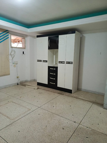 Llev18m- Mjev22m Smart House Vende Apartamento En El Centro