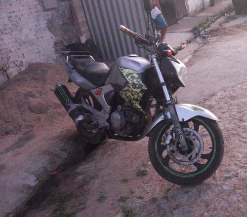 Imagem 3 de 6 de Yamaha Fazer 250