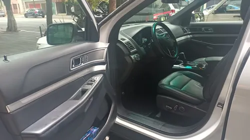 Ford Explorer 3.5 Xlt Piel At