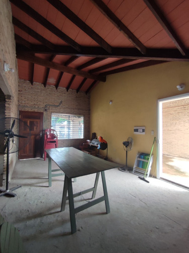 Imagen 15 de 17 de Casa Con Piscina Tipo Quinta En Mariano De 4 Dormitorios 3 Baños Terreno 441 M2 Construcción 220 M2