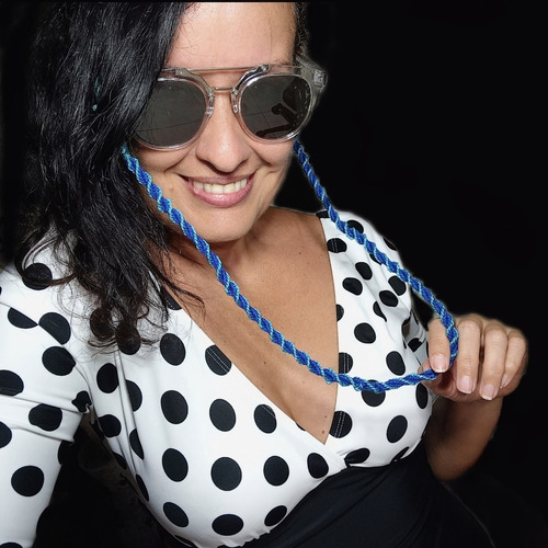 Imagen 2 de 3 de Cuelga Gafas Y/o Tapabocas Tejido Azul