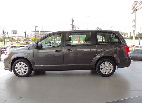Imagen 2 de 15 de Dodge Grand Caravan 2020 5p Sxt