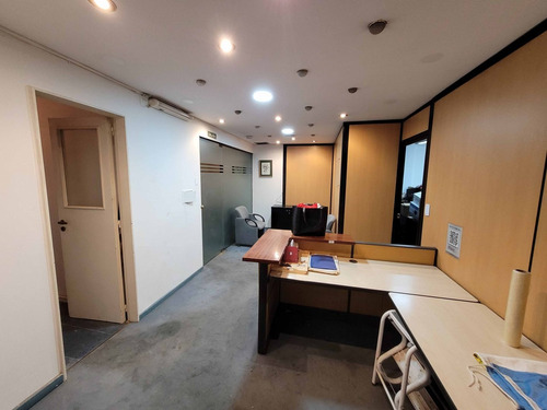 Imagen 10 de 15 de Piso De Oficina, 100m2, Seguridad, En Venta, Microcentro!