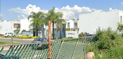 Sk14-casa En Venta En Av. Campo Príncipes 360, Int 24 Campo Real, 45134 Campo Real, Jal.