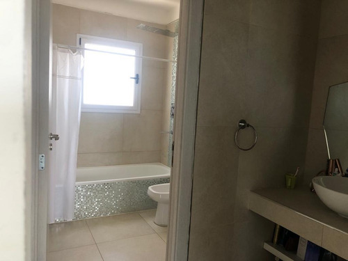 Imagen 13 de 23 de Venta De Casa De 6 Ambientes Con 2 Cocheras En San Sebastián, Escobar.