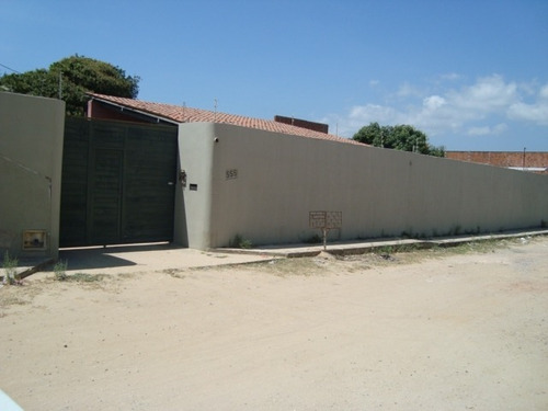 Imagem 2 de 30 de Casa Para Alugar Na Cidade De Fortaleza-ce - L4789