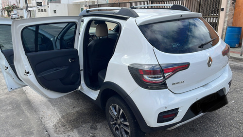 Renault Sandero Stepway 1.6 Iconic 16v X-tronic 5p