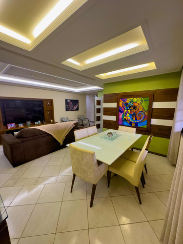 Casa Moderna Com 4 Suítes E Painel Solar Em Vargem Grande
