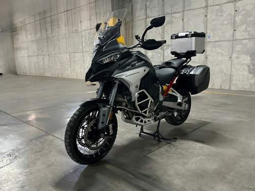 Ducati Multistrada V4 S 1200cc 14,000 Km Año:2022