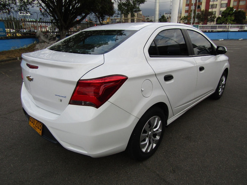 Imagen 5 de 15 de Chevrolet Onix 2020 1.4