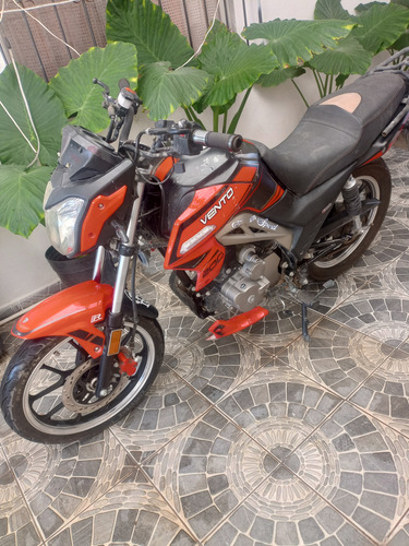Moto Cyclon 200 Roja, En Buenas Condiciones, Trae Detalles ,