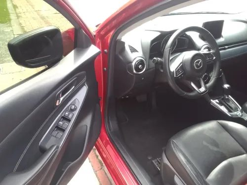 Mazda 2 Grand Touring LX