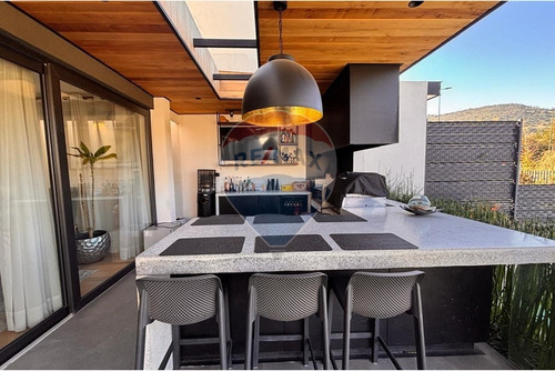 Venta Casa En Valle Escondido ,en Condominio