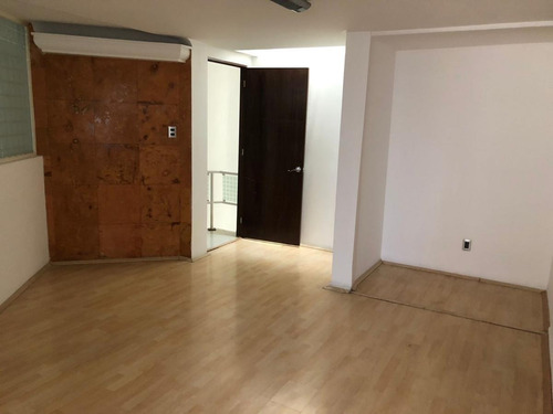 Imagen 1 de 7 de Oficinas En Renta 70m, En Excelentes Condiciones Y Excelente Ubicacion, En Circuito Novelistas A Un Paso Del Periferico