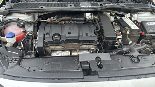 Peugeot 208 1.6 Feline Tiptronic