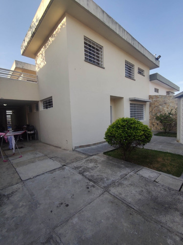 Imagen 6 de 13 de Casa En Los Pomelos