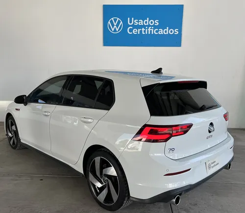 Volkswagen Golf 2024