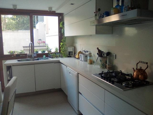 Imagen 8 de 23 de Casa 3 Dormitorios Reciclada A Nuevo - 9 De Julio Al 500 - Quilmes Residencial