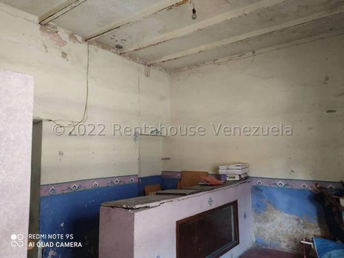 Imagen 28 de 30 de Casa En Venta Centro De Barquisimeto, Alto Flujo Peatonal Y Vehicular, Cerca Zona Manteco. Inf. 0424-5620928 Flex 22-15934 Z13
