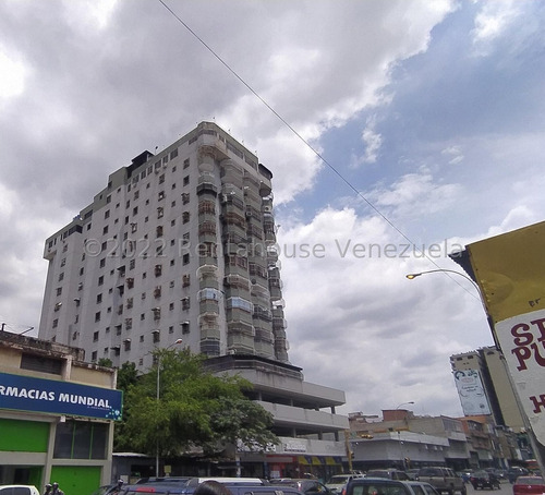 Apartamento En Venta Con 332mts Centro Nela 10973