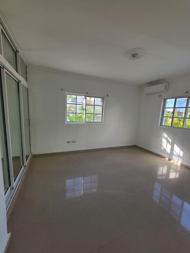 For Sale Apartamento En Bavaro Al Lado Plaza Bavaro City Center Segundo Nivel De 2 Habitaciones Rentado Para Inversion En 700 Usd