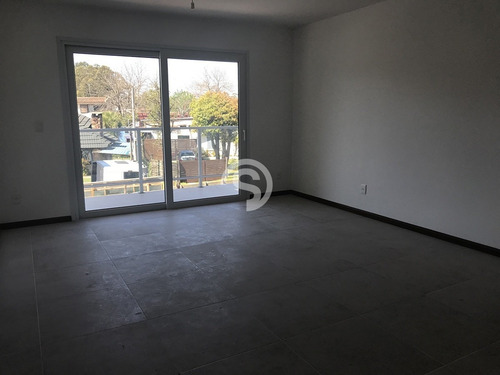 Apartamento En Construcción En La Mansa 2 Dormitorios Con Parrillero- Ref: 3806