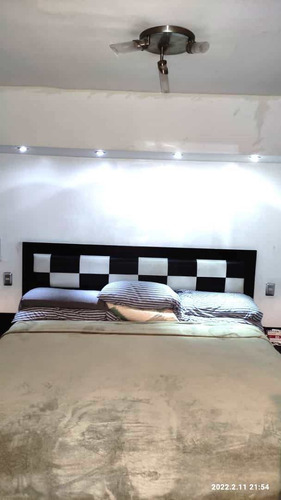 Imagen 9 de 20 de Vendo Apartamento Actualizado En Calle Cerrada De La Urbina