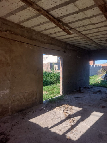 Se Vende Terreno Con Casa En Construcion