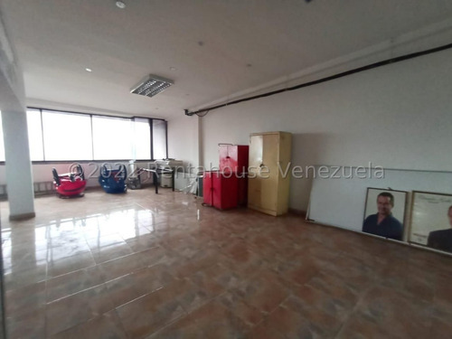 Imagen 2 de 30 de Edificio Comercial En Venta En Avenida Libertador De Barquisimeto Lara, 04245937542