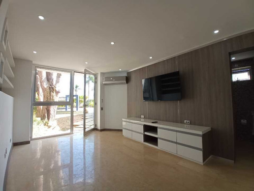 Imagen 28 de 29 de Se Vende Casa 900 M² 6h/7b/10pe La Lagunita