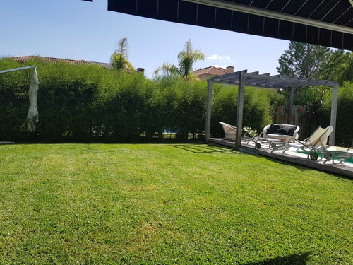 Casa En Alq. Temporario En Los Castores, Nordelta, Tigre