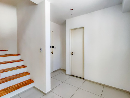 Oficina De 80m2 + Cochera En Venta En Puerto Norte